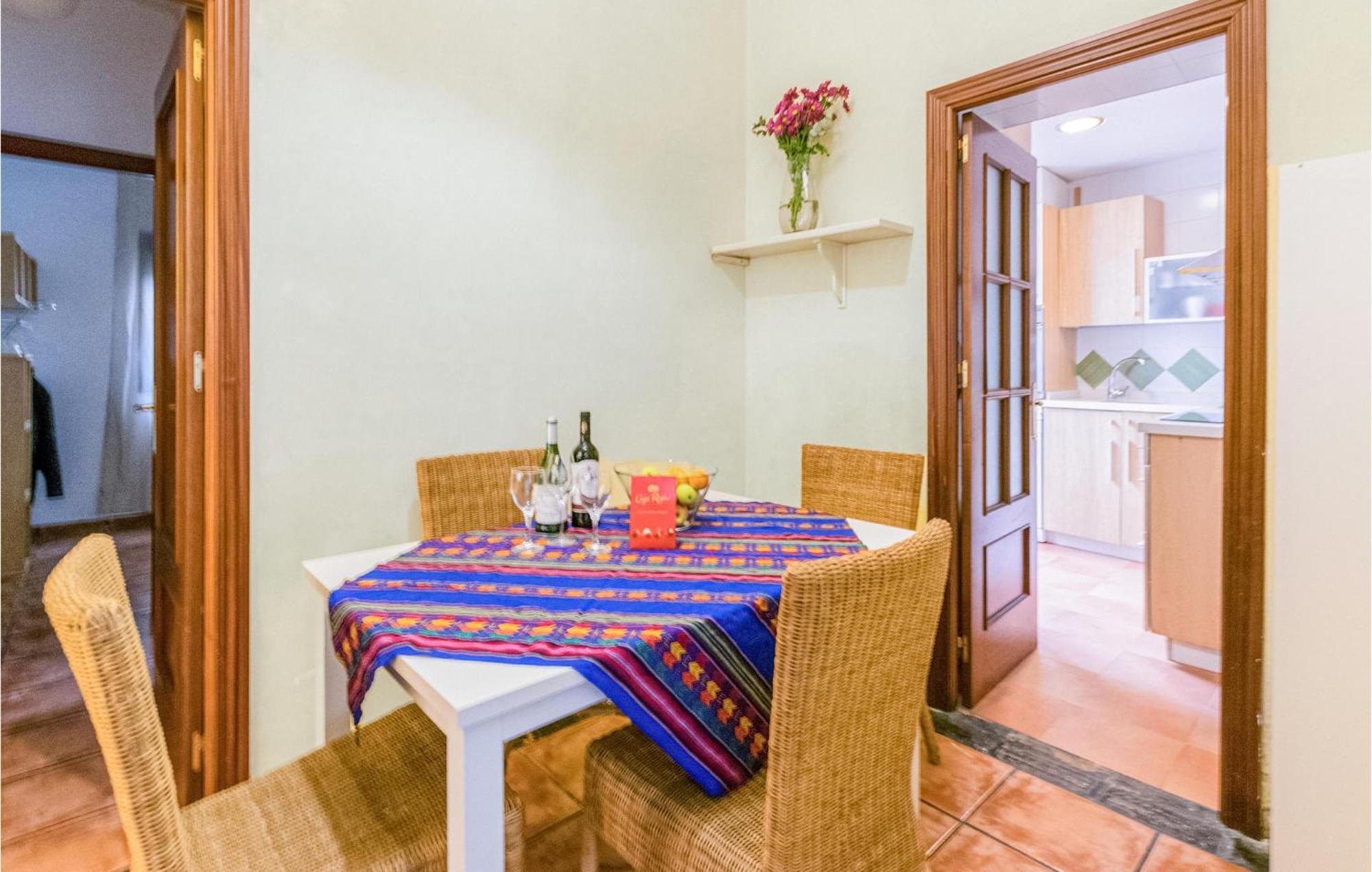 Lovely Apartment In Cordoba With Kitchen Luaran gambar